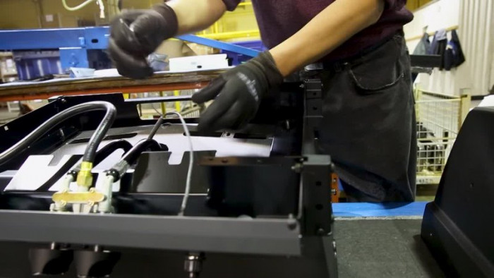 Гриль газовый встраиваемый Broil King Baron™ 420 BI-video